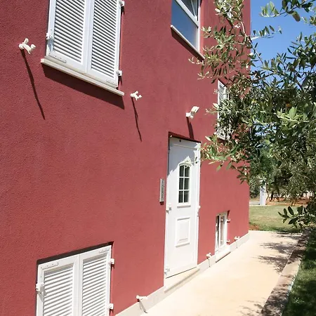 Apartment Roza Medulin