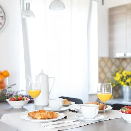 Apartament Roza *